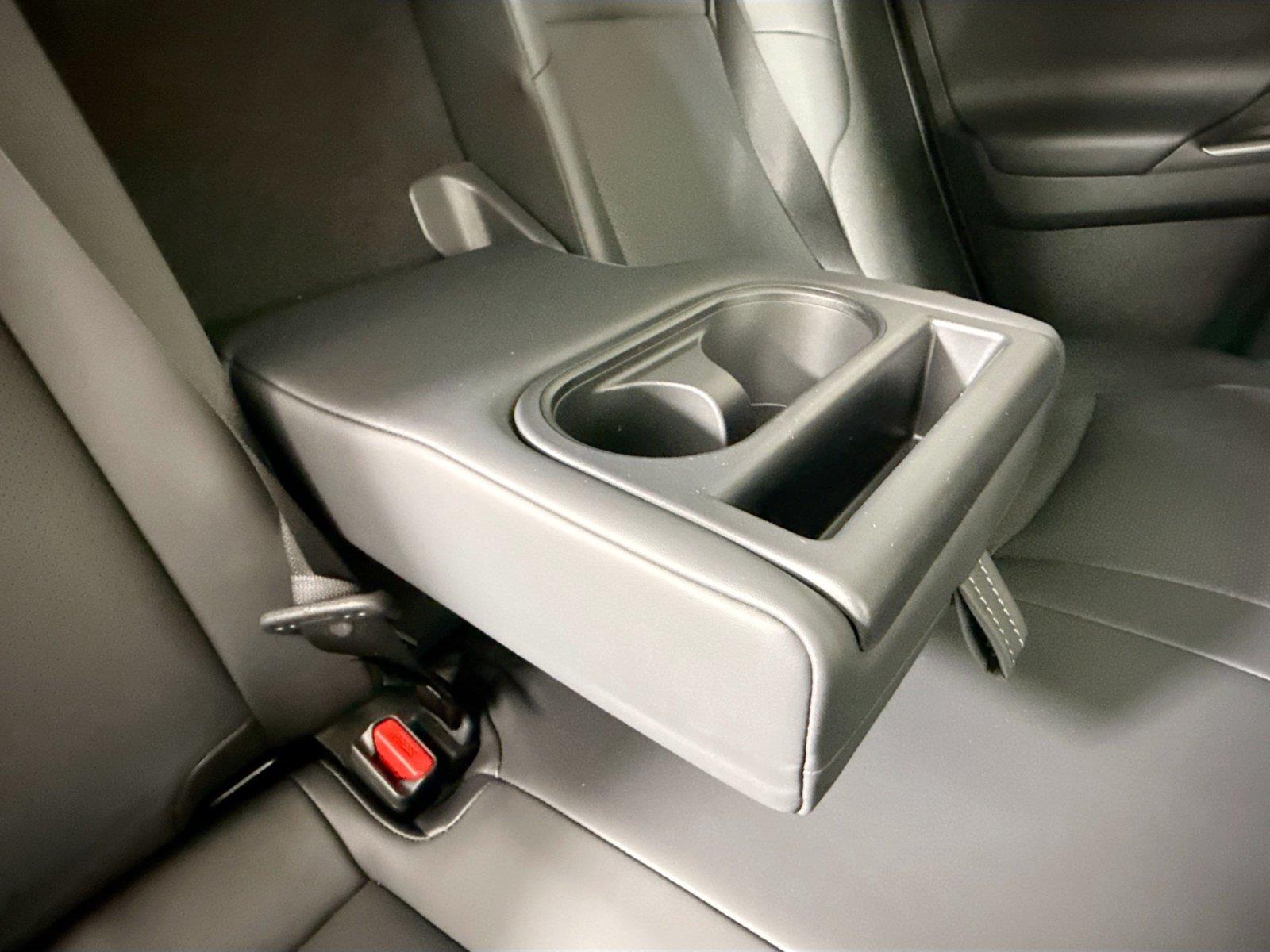 2026 Toyota bZ Woodland Premium photo 39