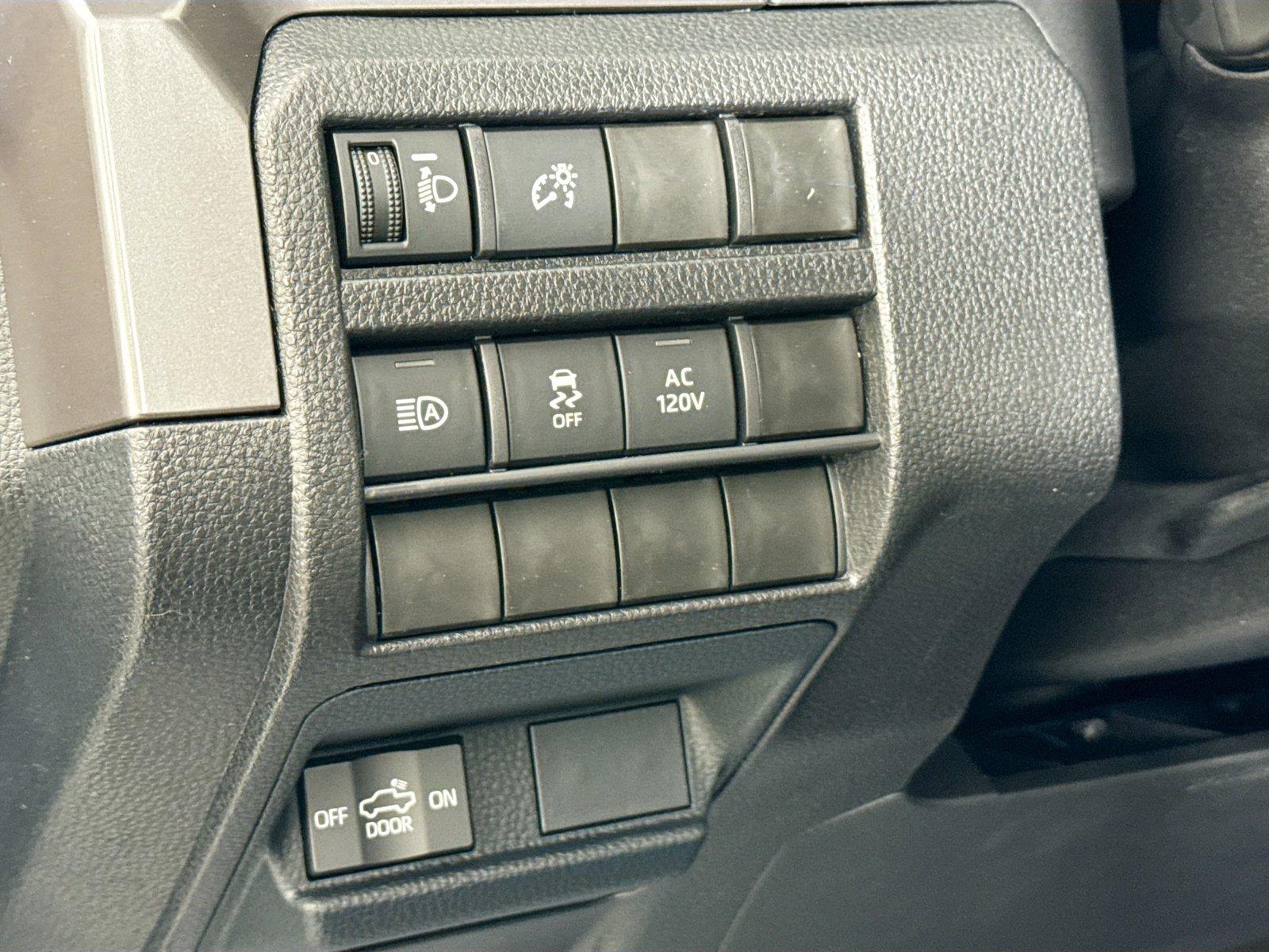 2026 Toyota Tacoma TRD Sport photo 17