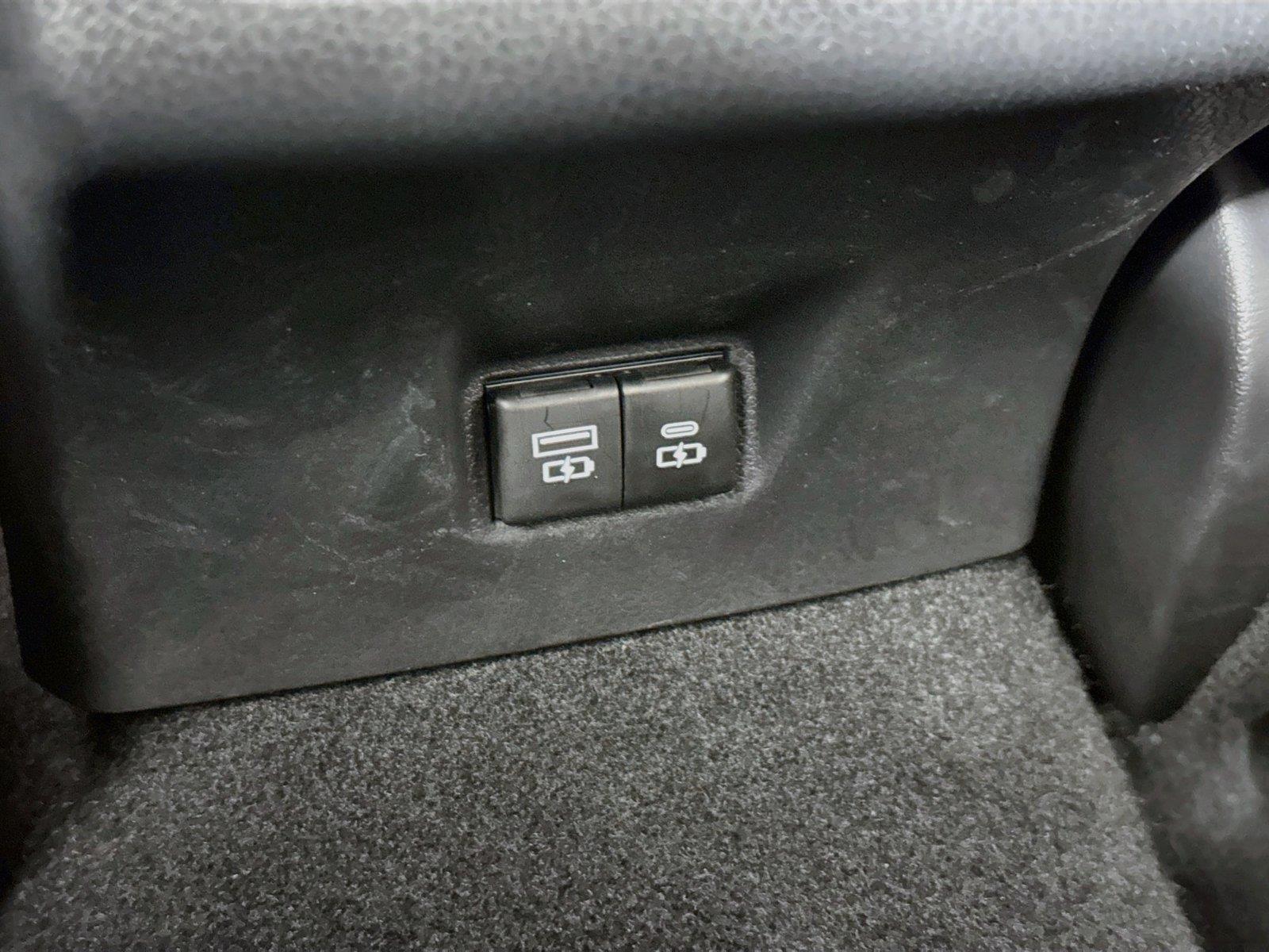 2026 Toyota Camry LE photo 32