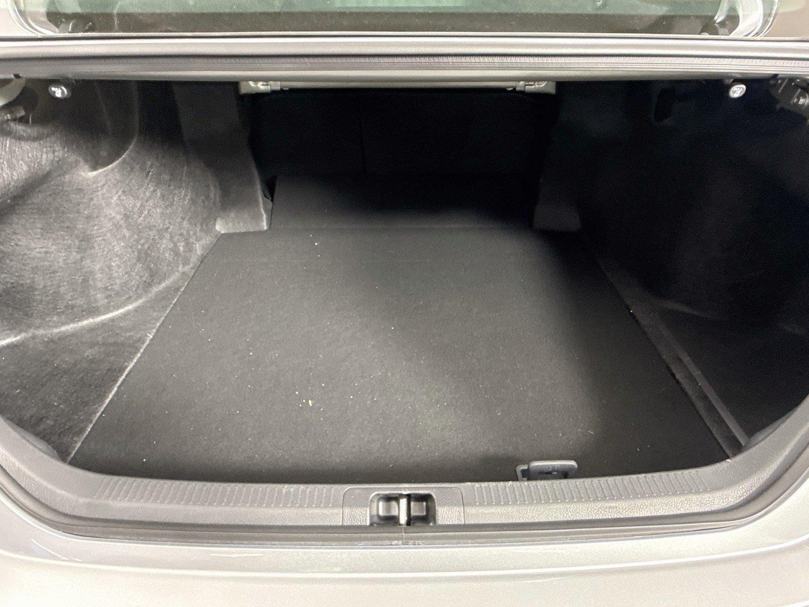 2026 Toyota Camry LE photo 33