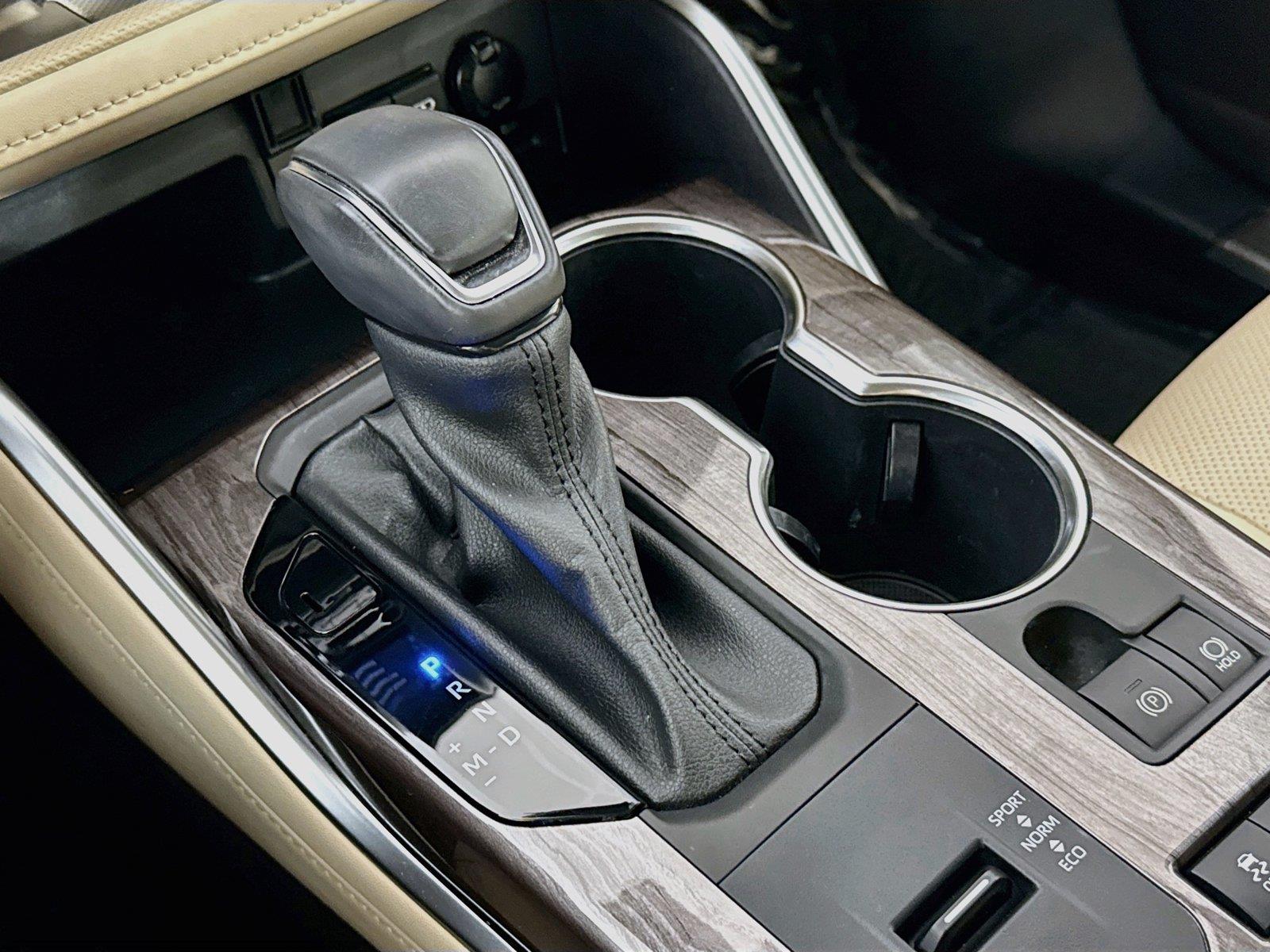 2021 Toyota Highlander Limited photo 27