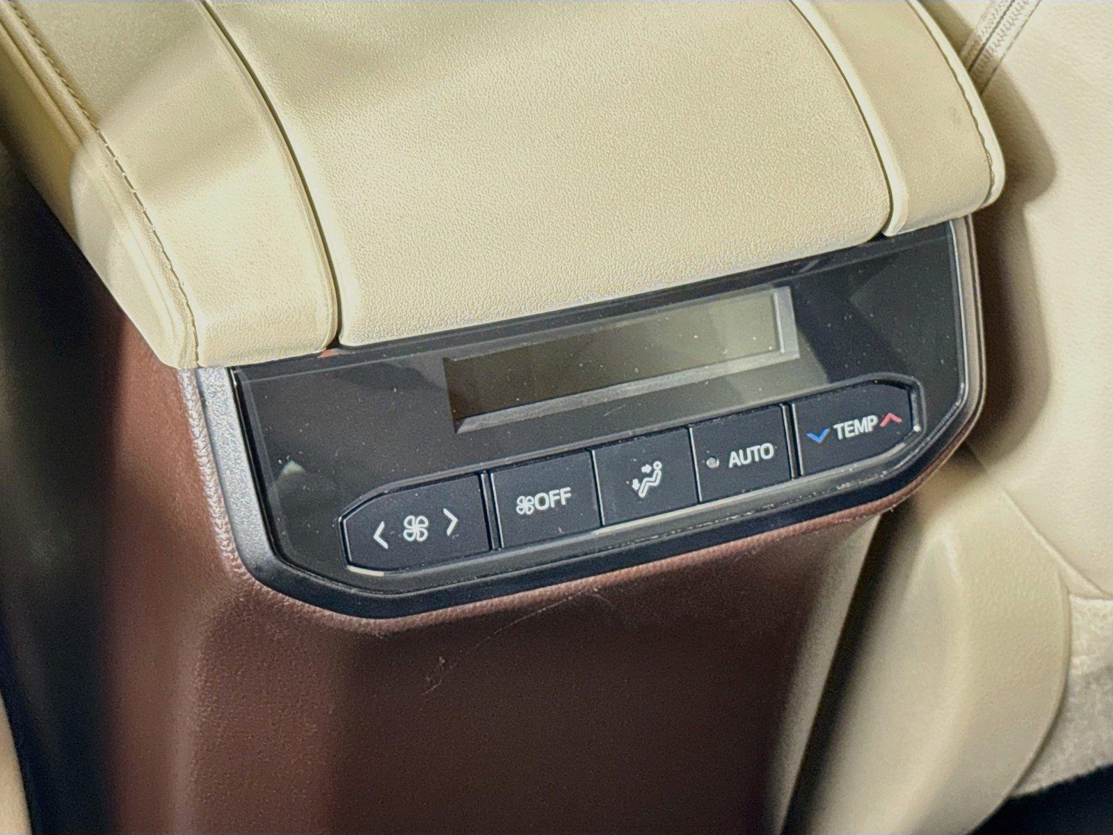 2021 Toyota Highlander Limited photo 39
