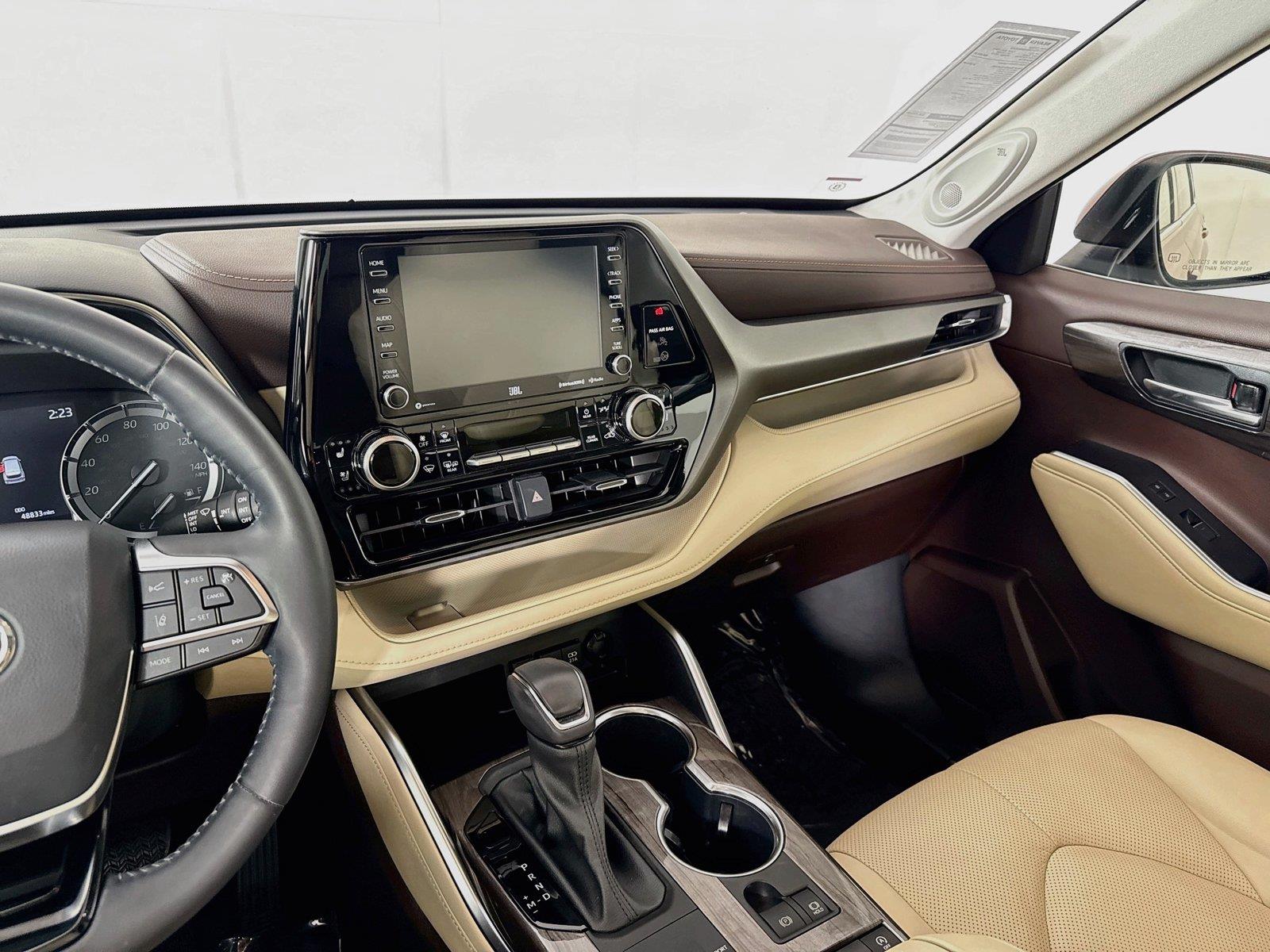 2021 Toyota Highlander Limited photo 35