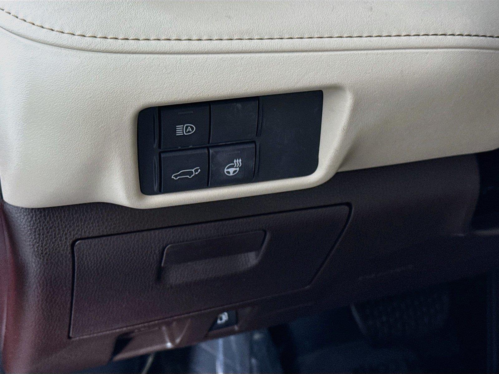 2021 Toyota Highlander Limited photo 15