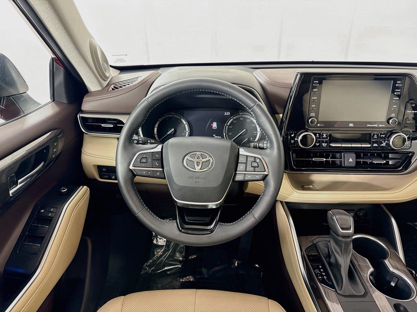 2021 Toyota Highlander Limited photo 34