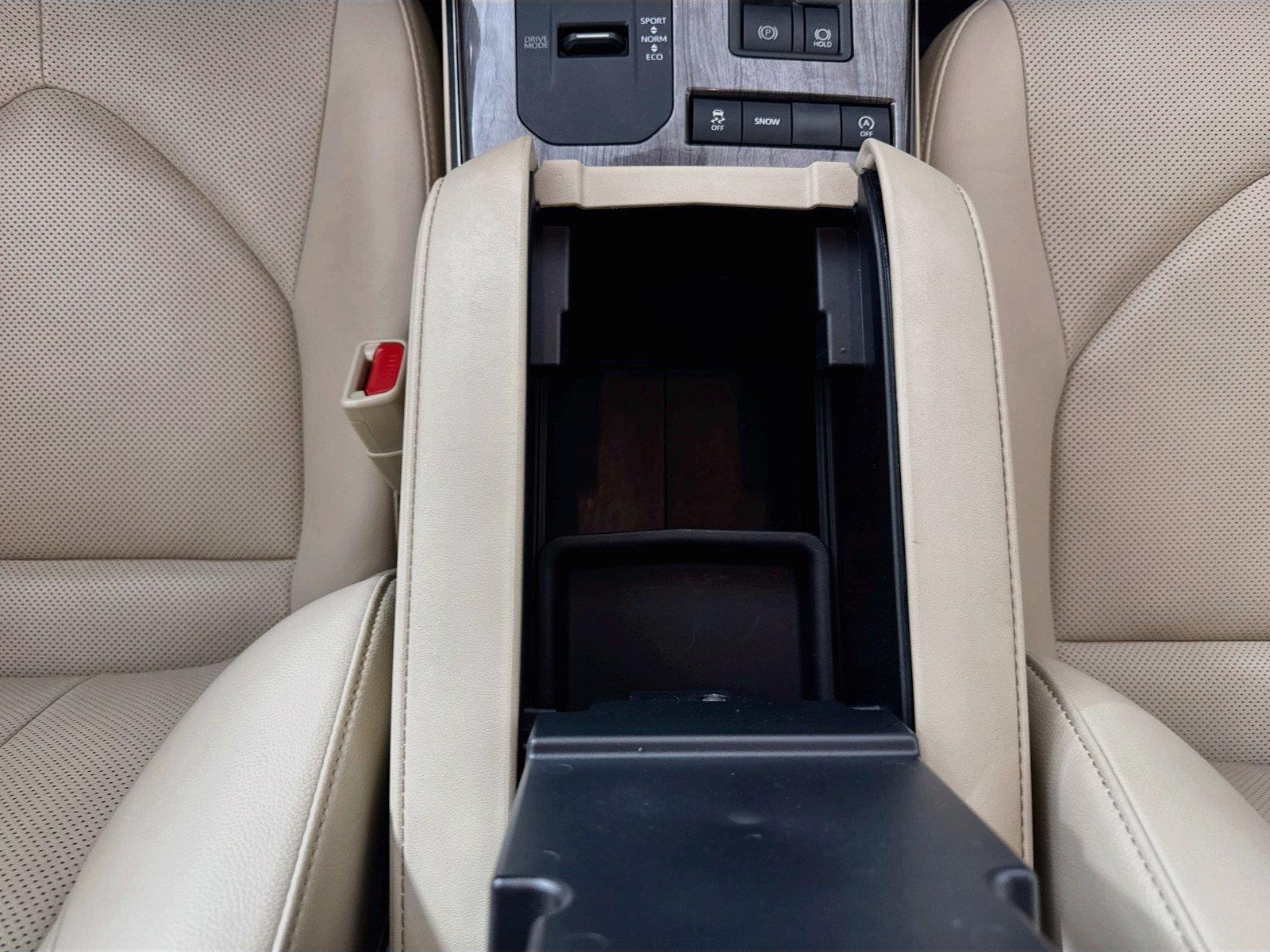 2021 Toyota Highlander Limited photo 37
