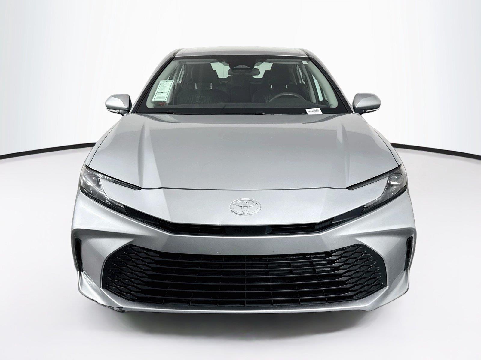 2025 Toyota Camry LE photo 6