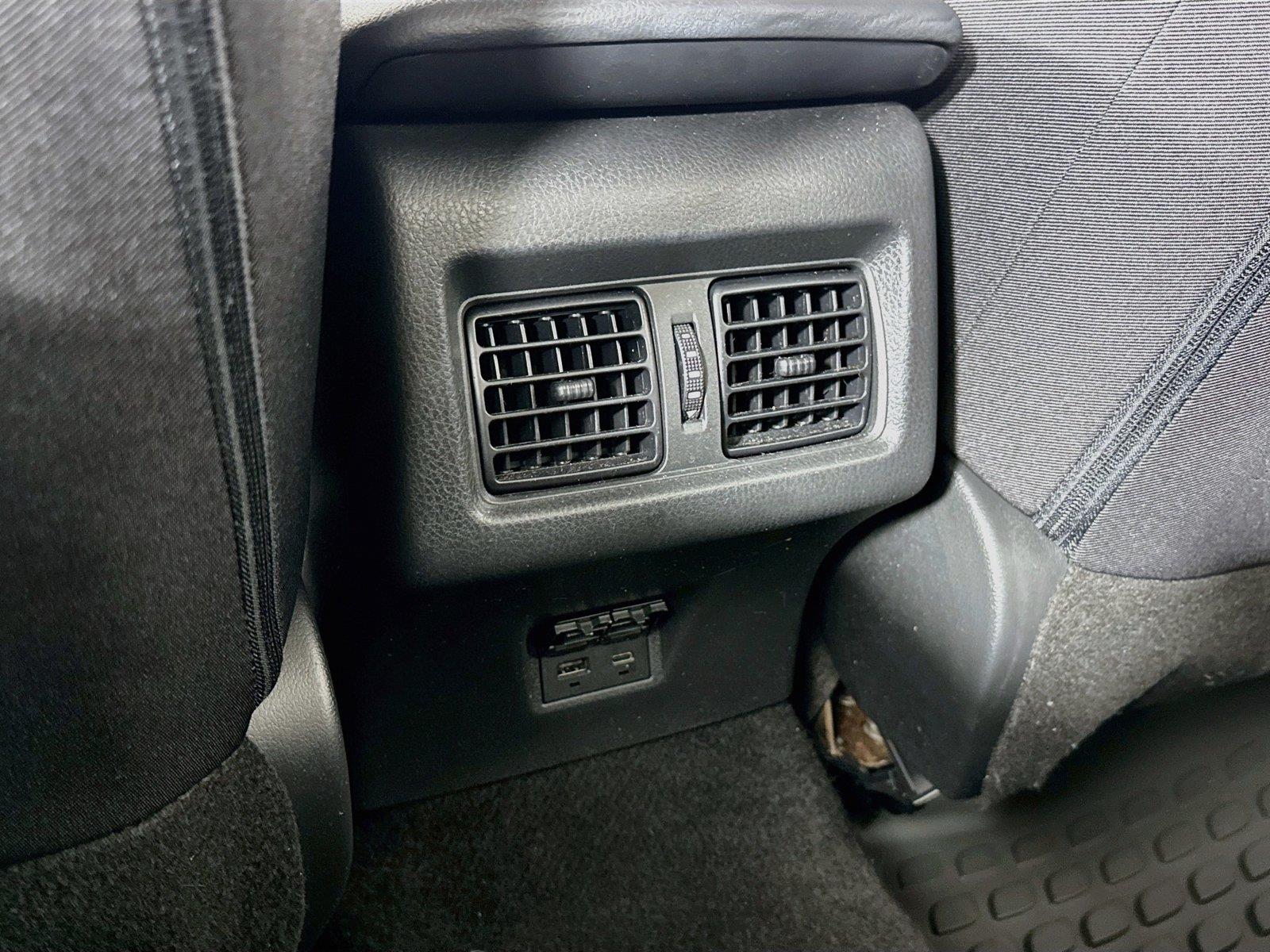 2025 Toyota Camry LE photo 31