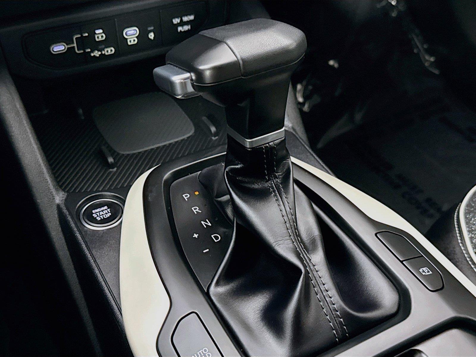2025 Kia K4 GT-Line photo 26