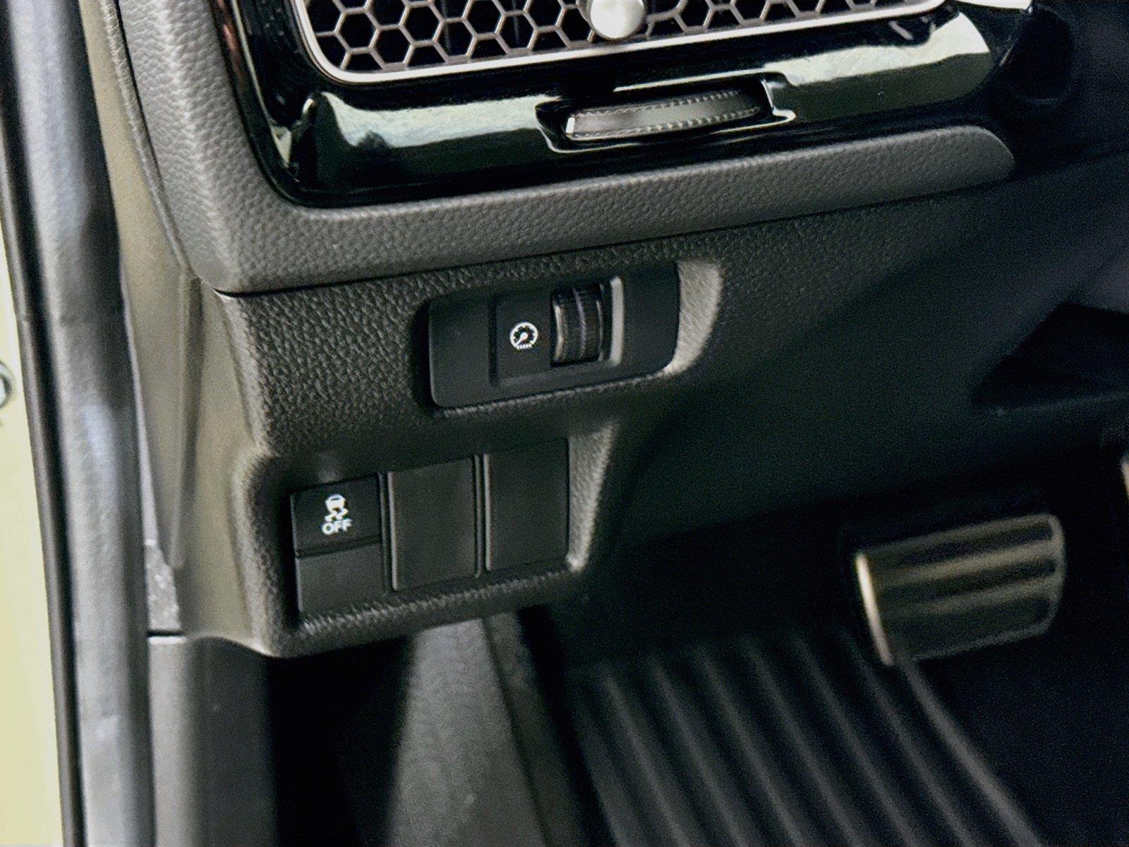 2025 Honda Civic Sport photo 12