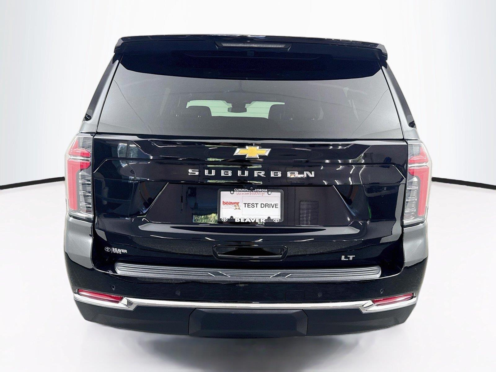 2025 Chevrolet Suburban LT photo 11