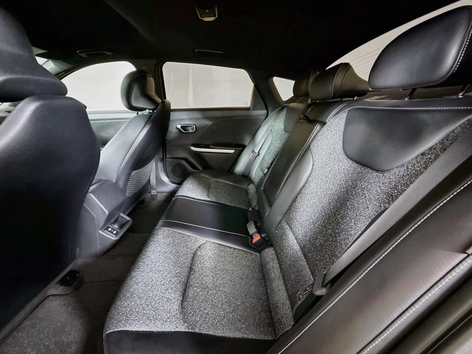 2025 Kia K4 GT-Line photo 29