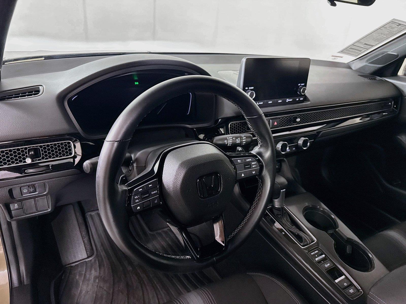 2025 Honda Civic Sport photo 3