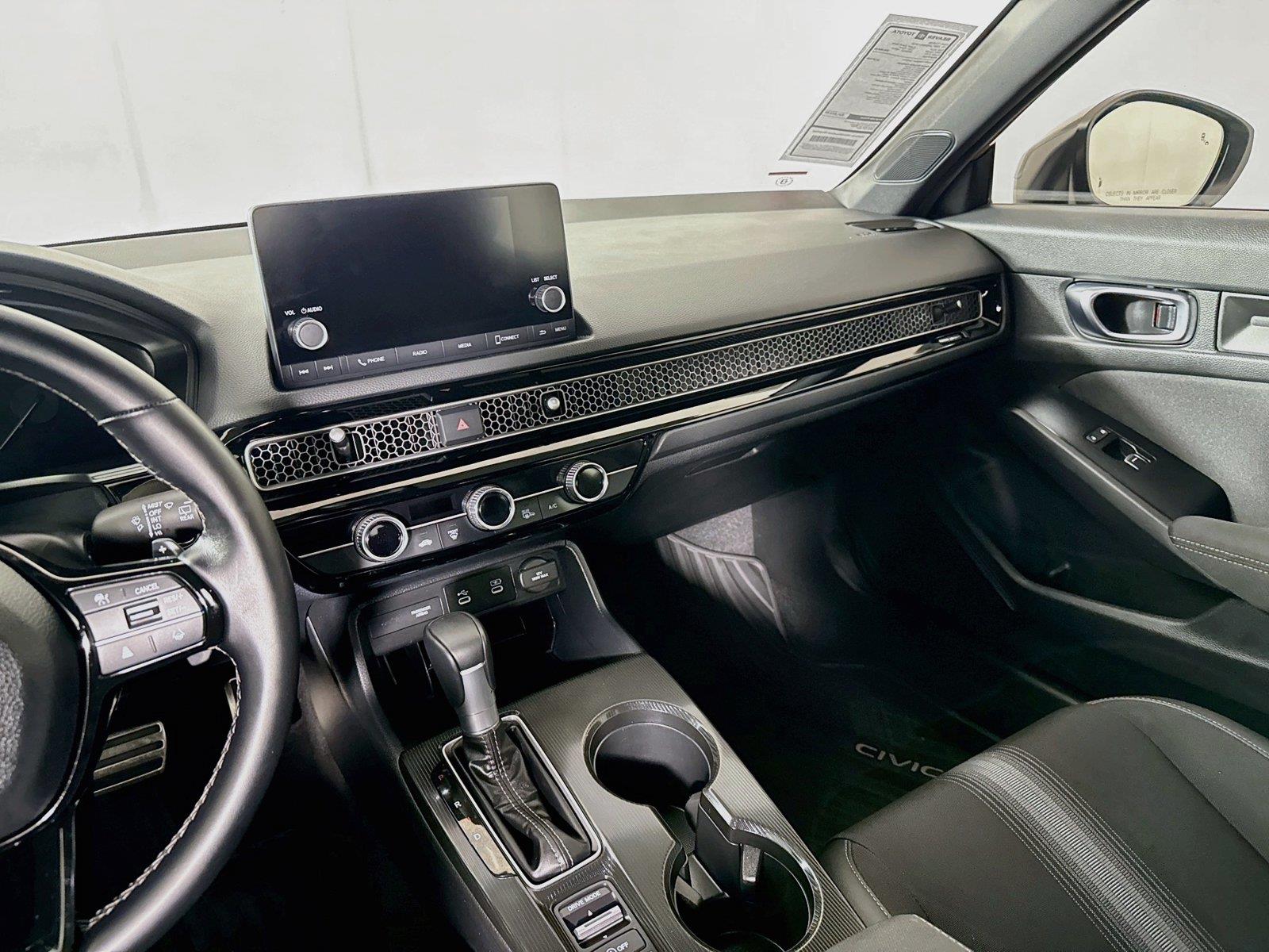 2025 Honda Civic Sport photo 29