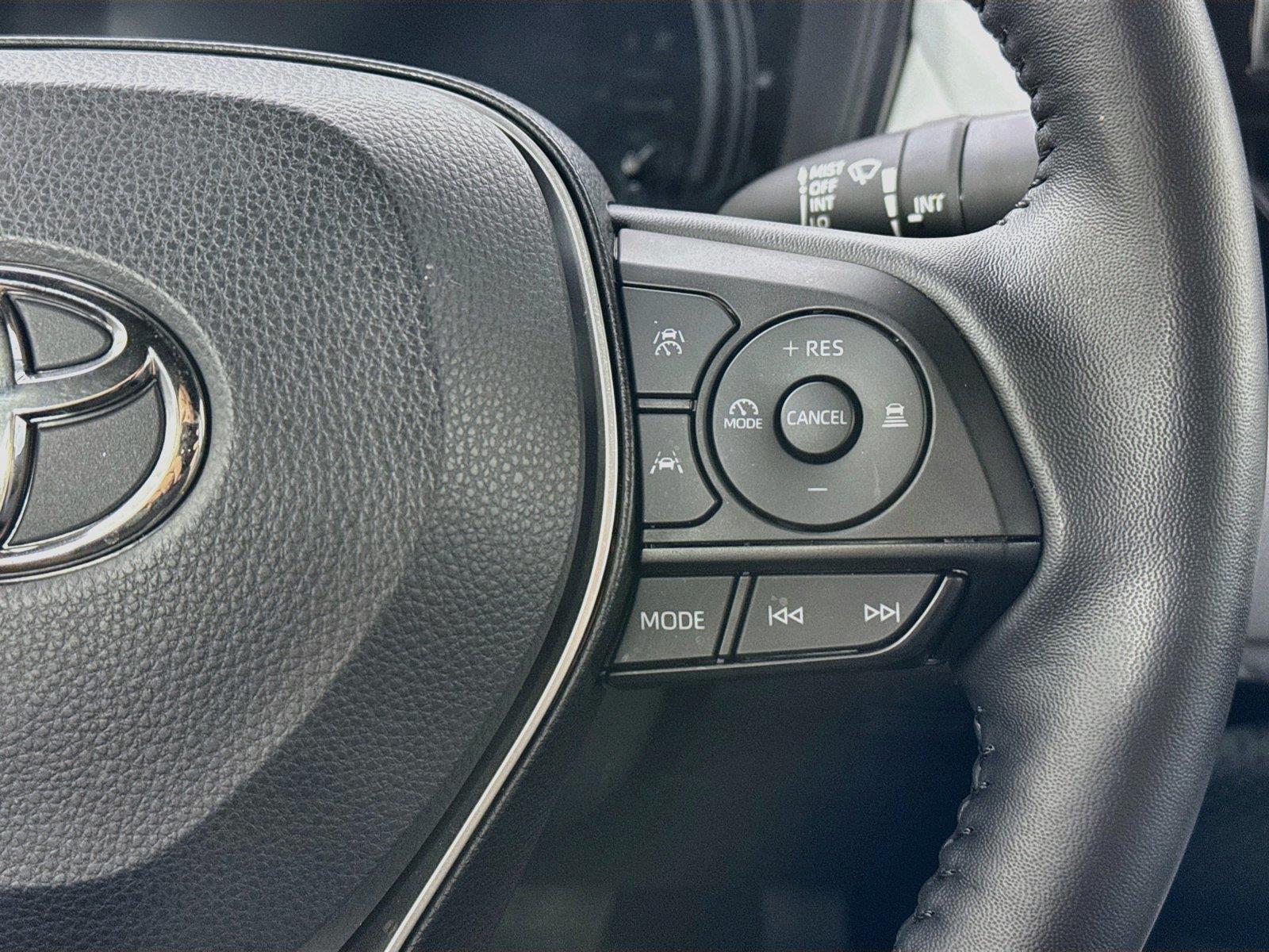 2026 Toyota Corolla Hybrid SE photo 17