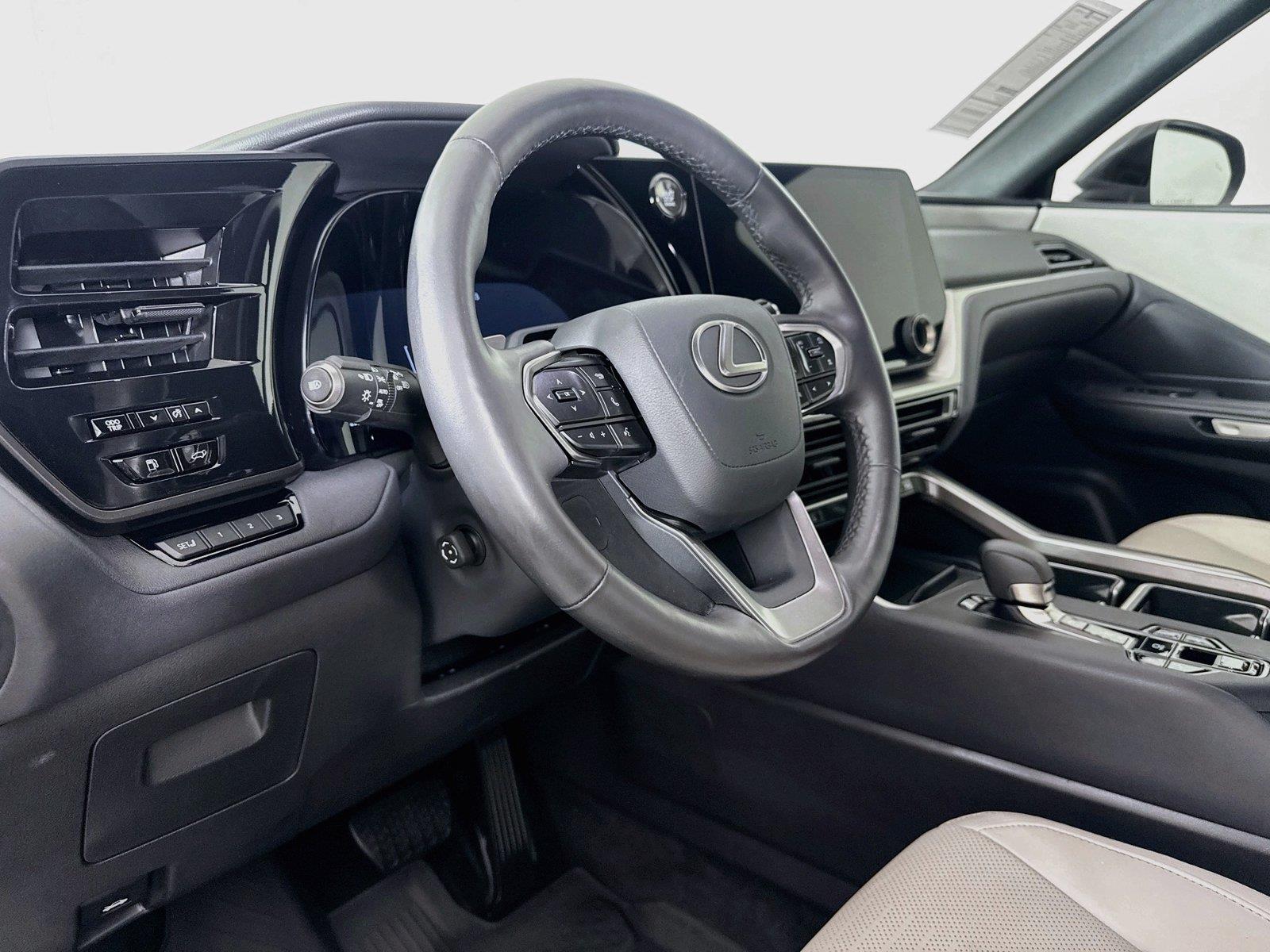 2025 Lexus TX TX 350 Premium photo 3