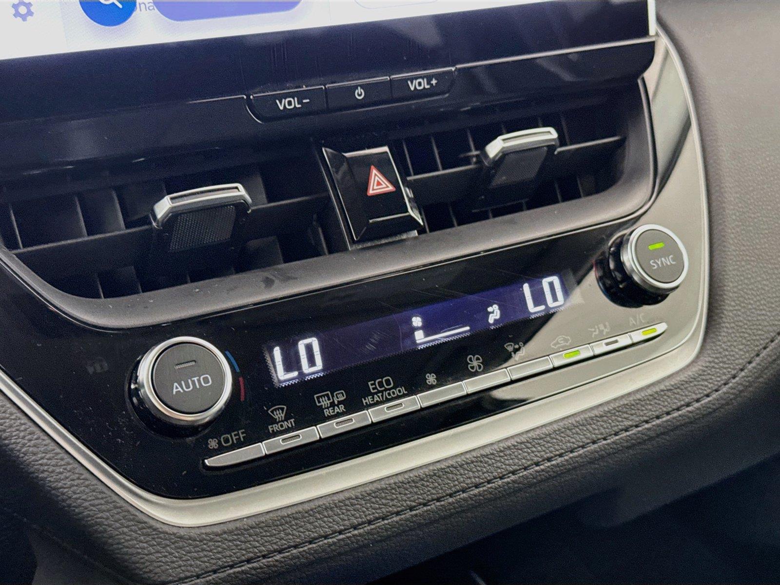 2026 Toyota Corolla Cross XLE photo 25