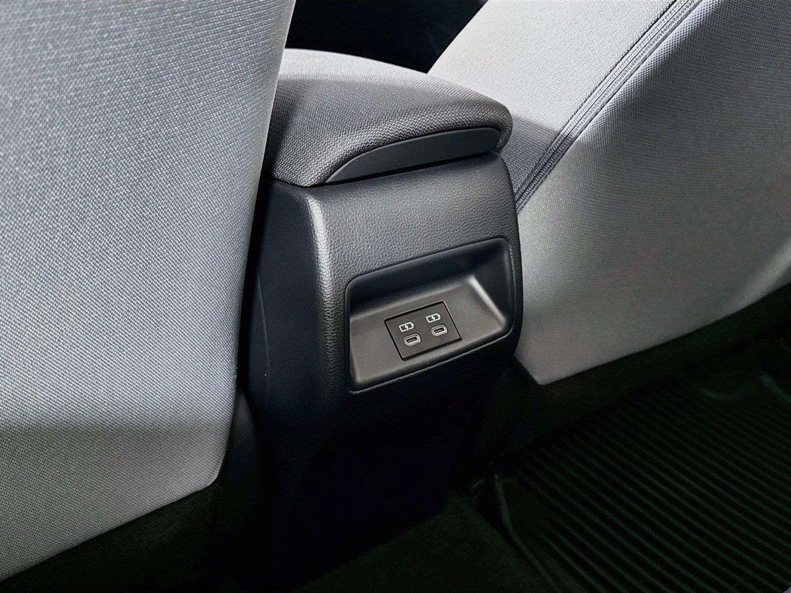 2026 Toyota Corolla Hybrid SE photo 32