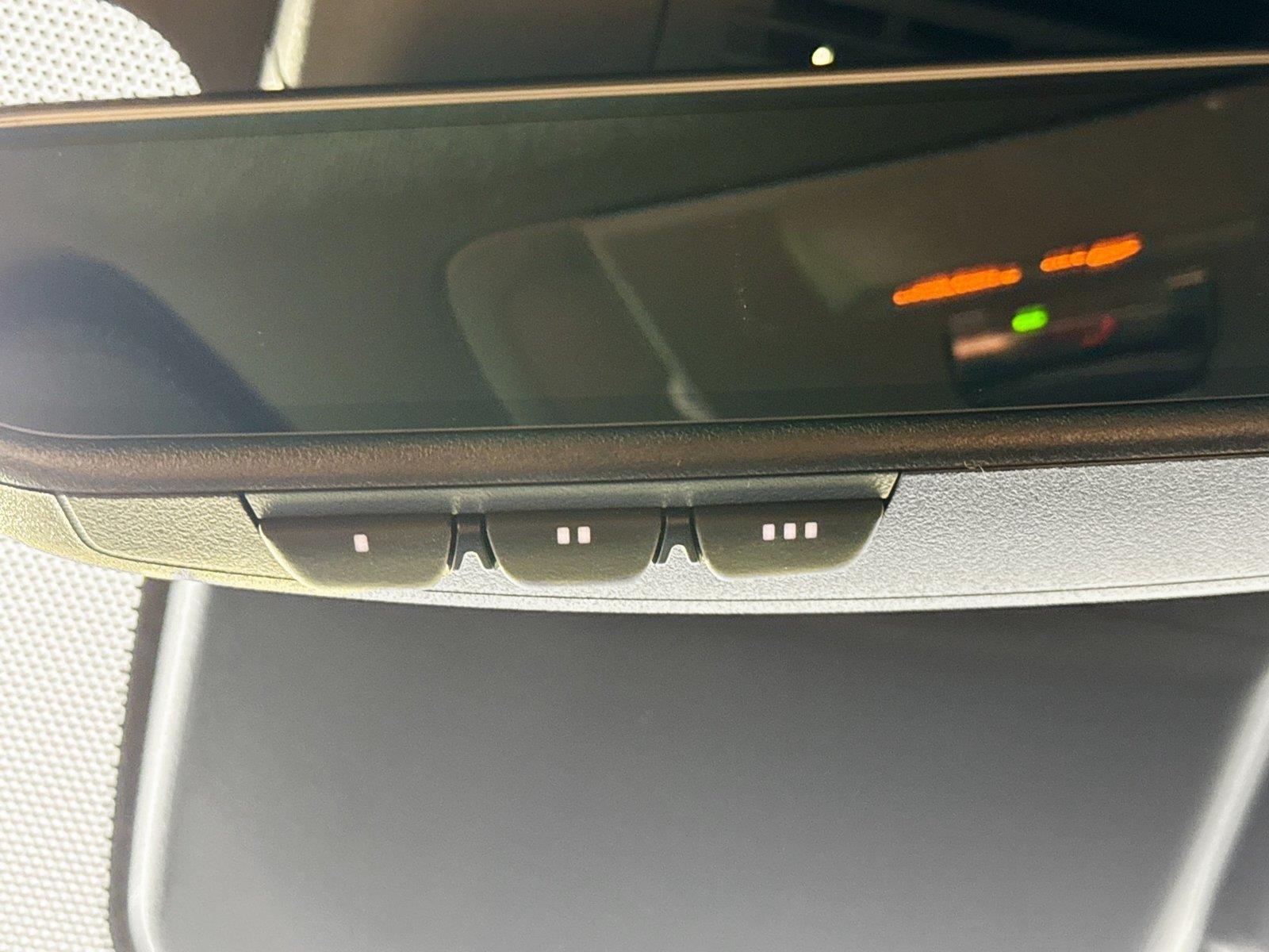 2026 Toyota C-HR SE photo 24