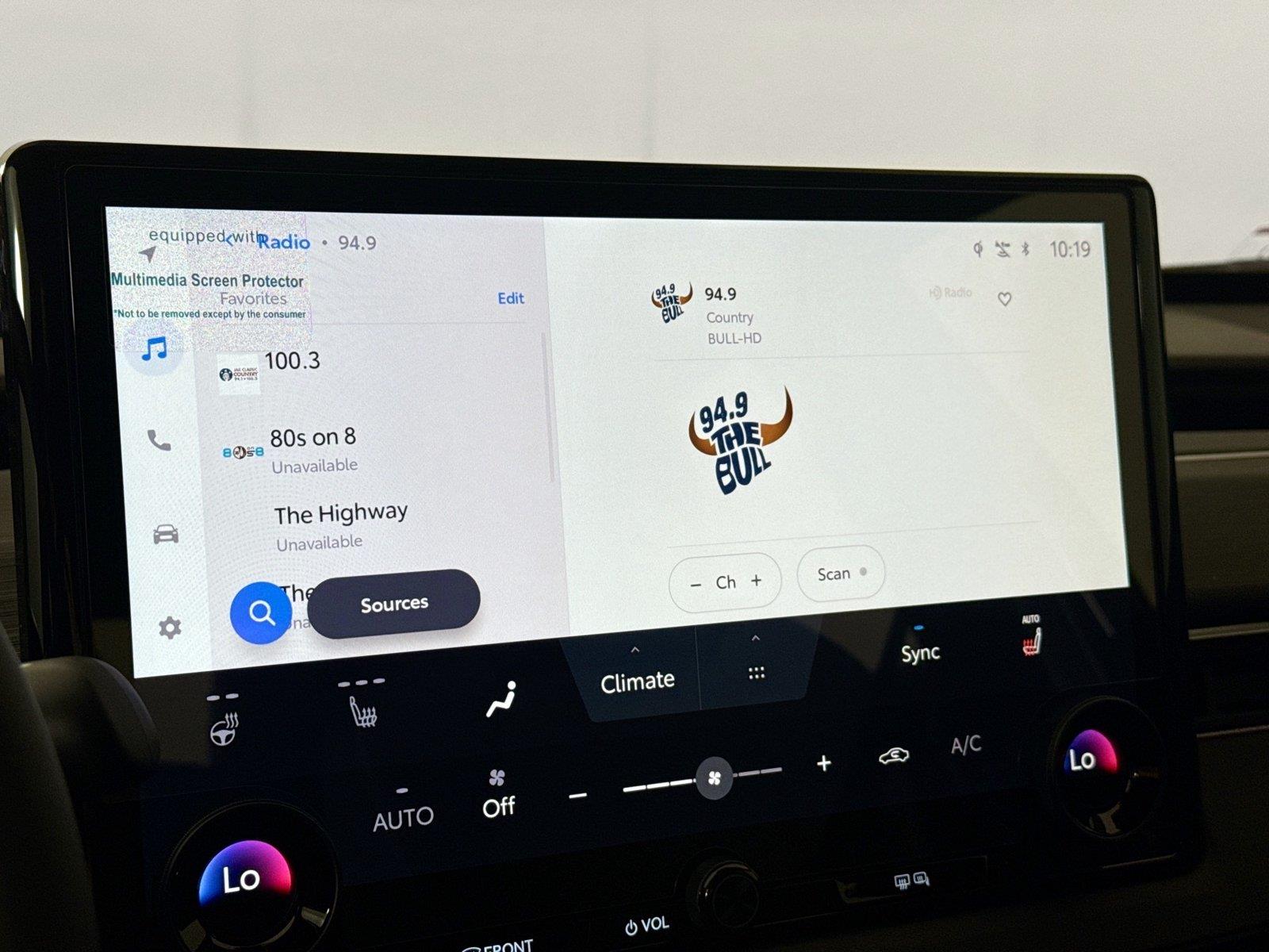 2026 Toyota C-HR SE photo 25