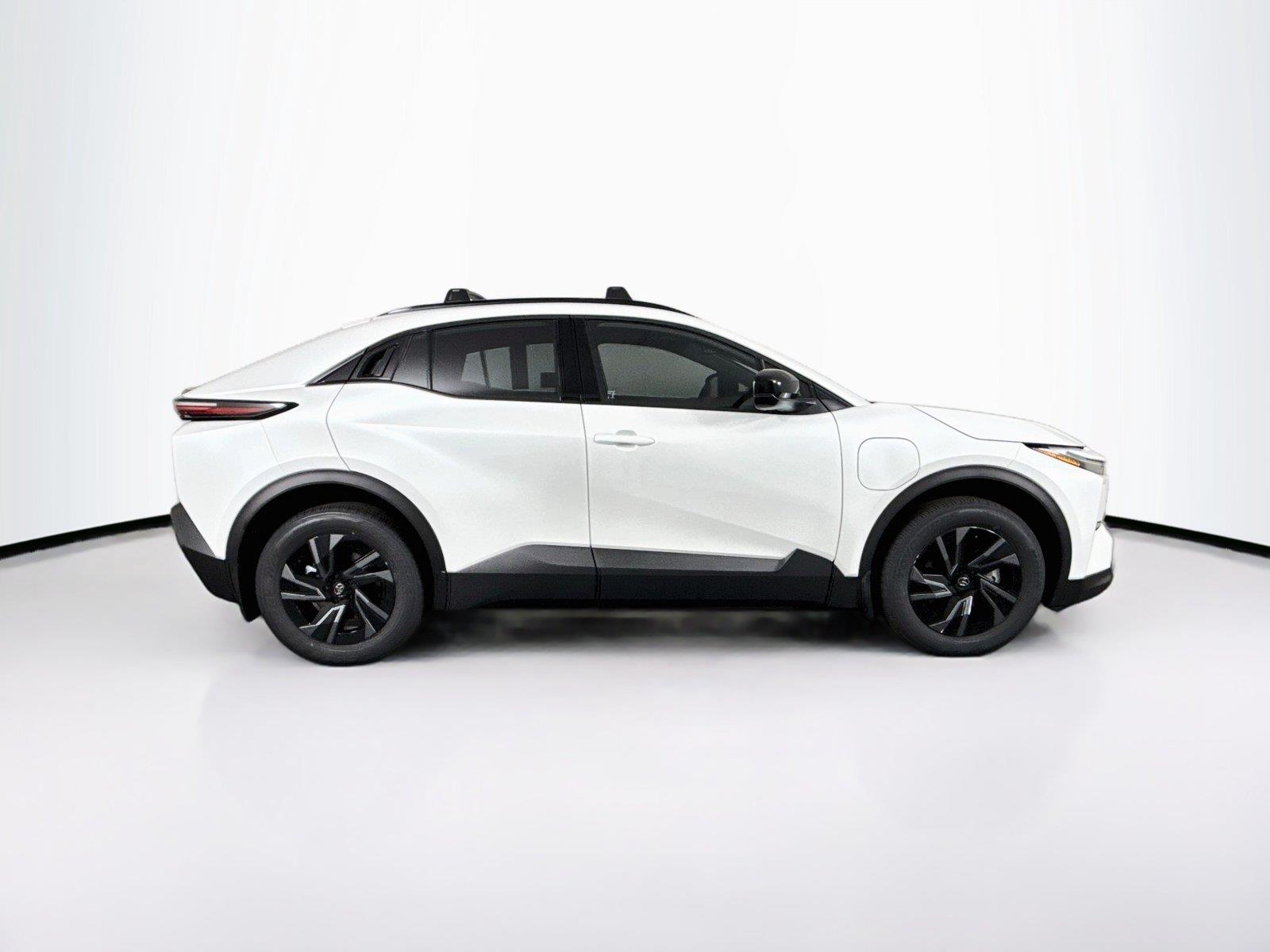2026 Toyota C-HR SE photo 5
