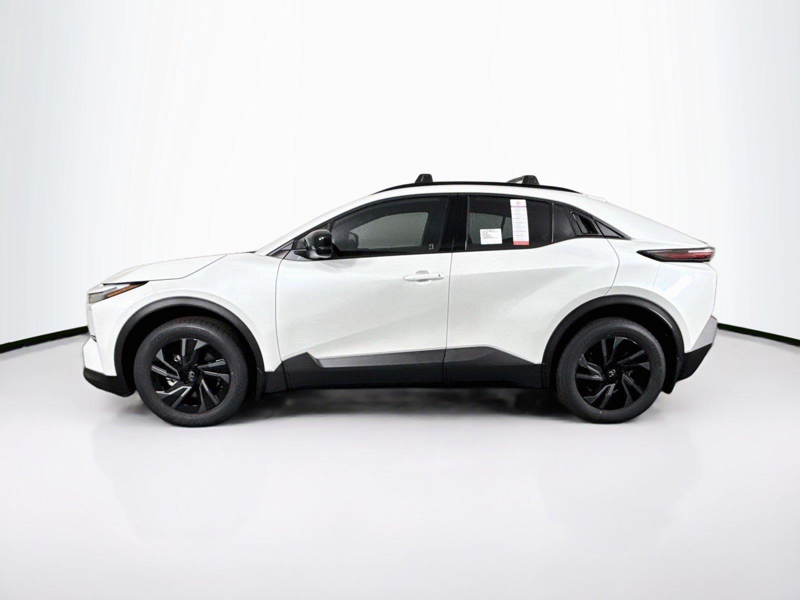 2026 Toyota C-HR SE photo 8