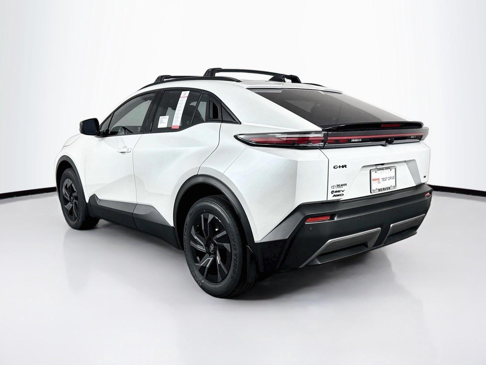2026 Toyota C-HR SE photo 7