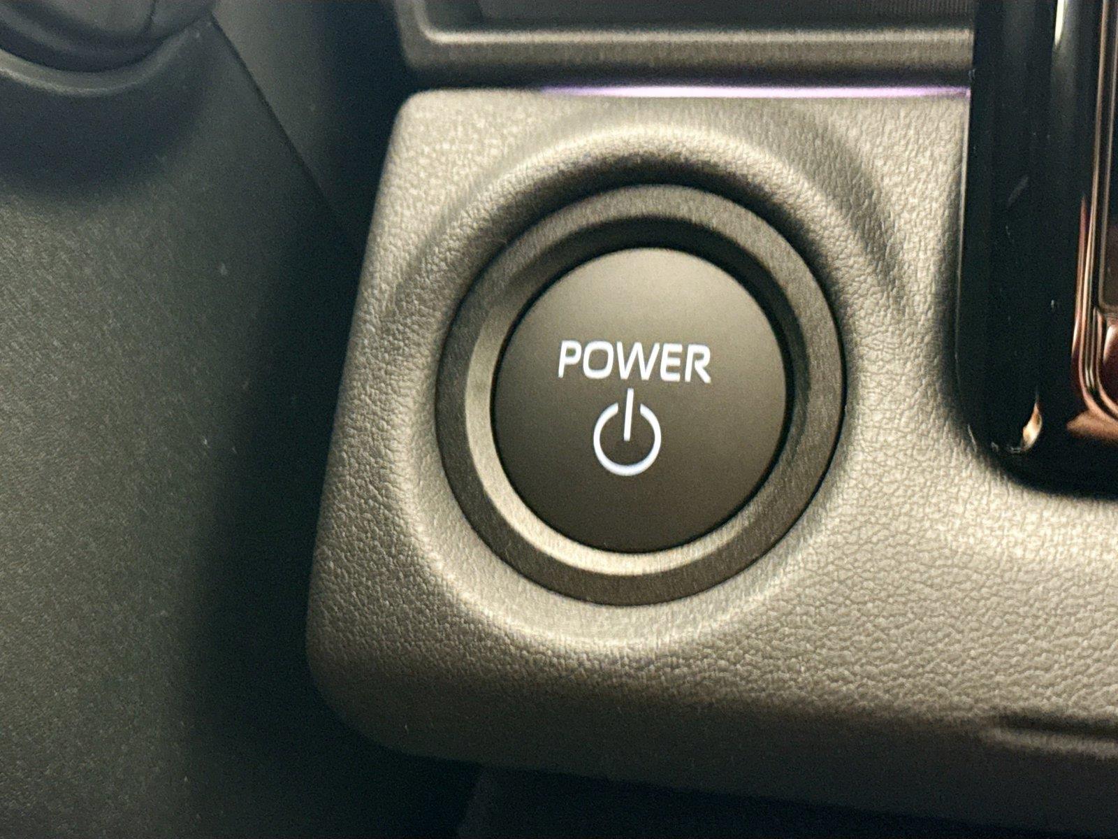 2026 Toyota C-HR SE photo 23