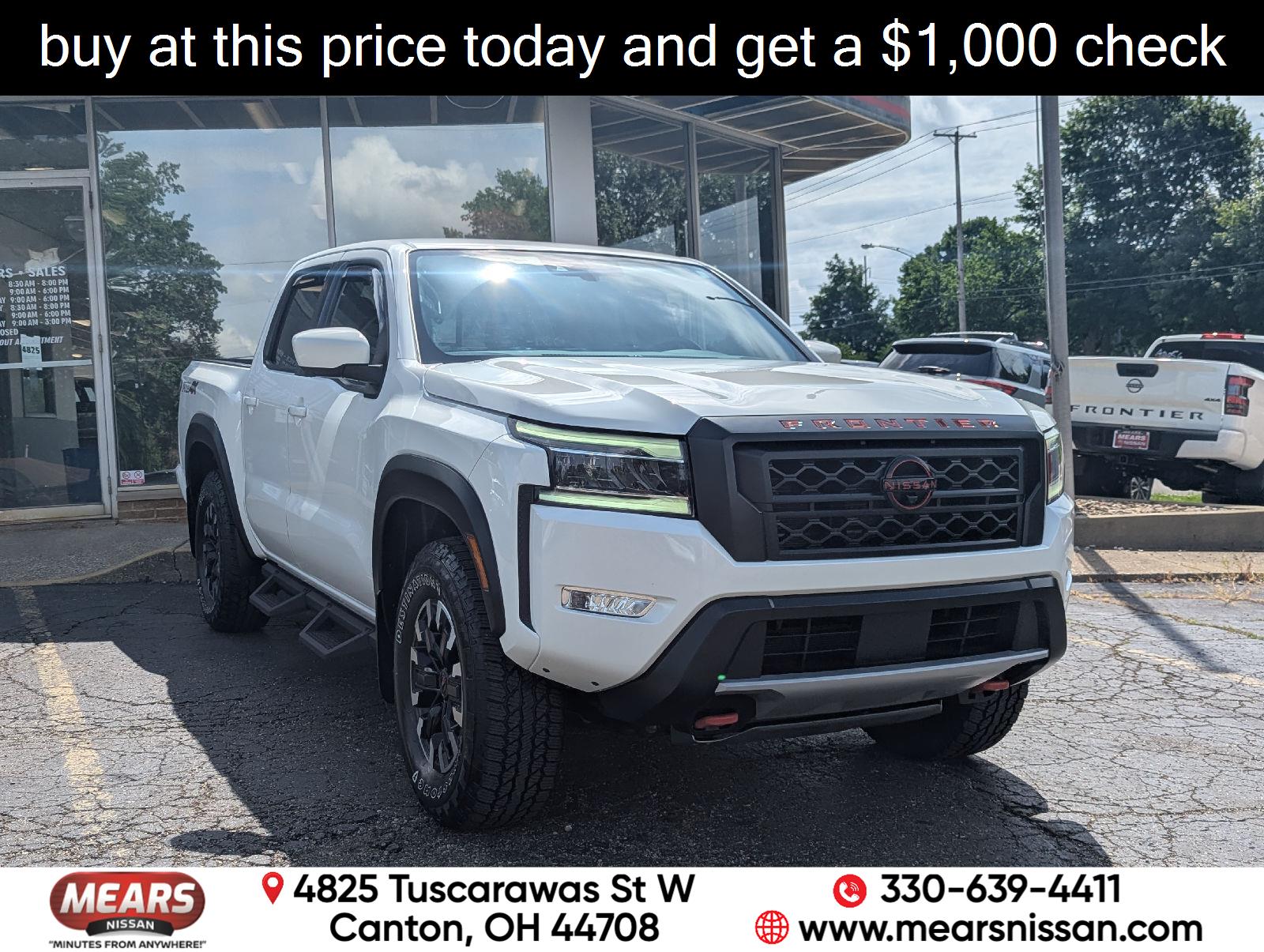 2023 Nissan Frontier PRO-4X Crew Cab 4WD