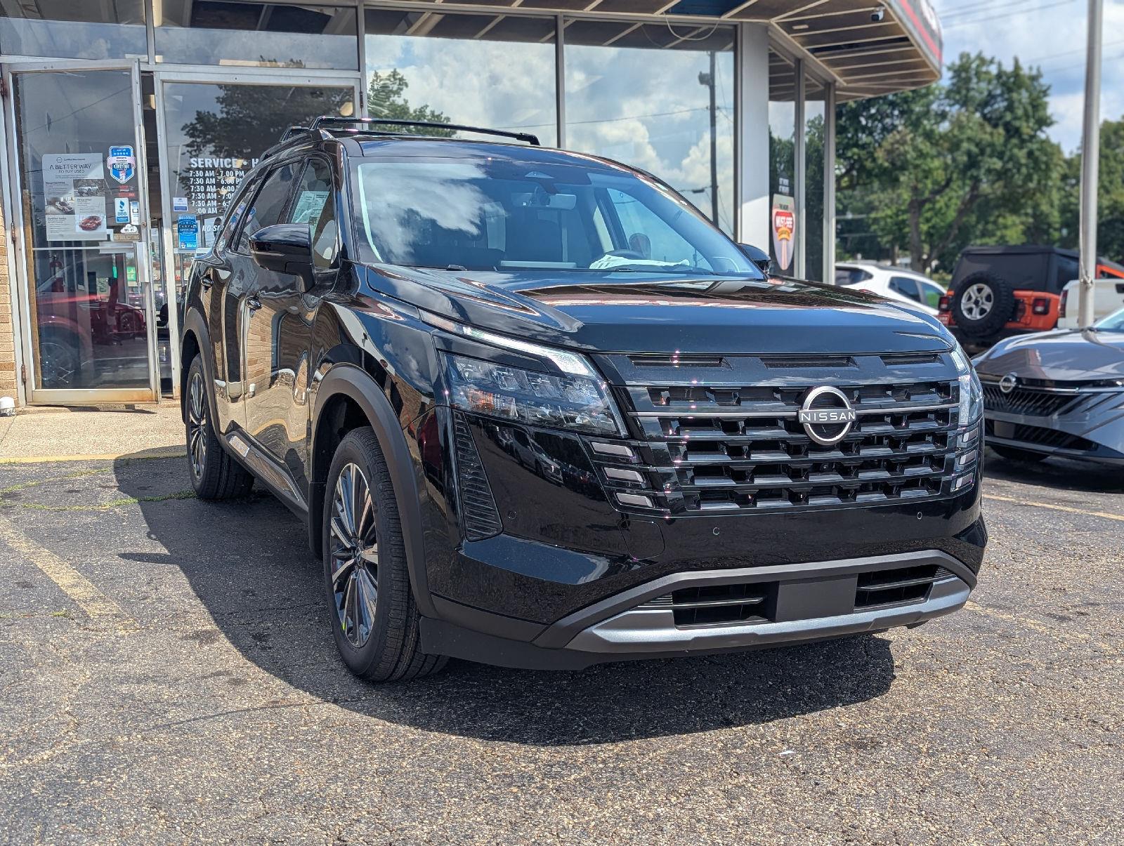 Super Black 2026 Nissan Pathfinder SUV / Crossover All-Wheel Drive Automatic