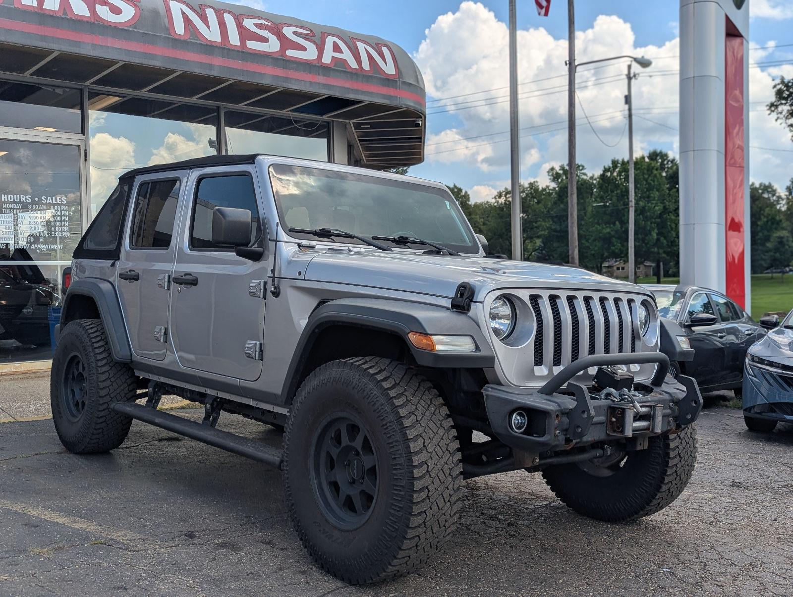 Billet Silver Metallic Clearcoat 2018 Jeep Wrangler SUV / Crossover Four-Wheel Drive 8-Speed Automatic