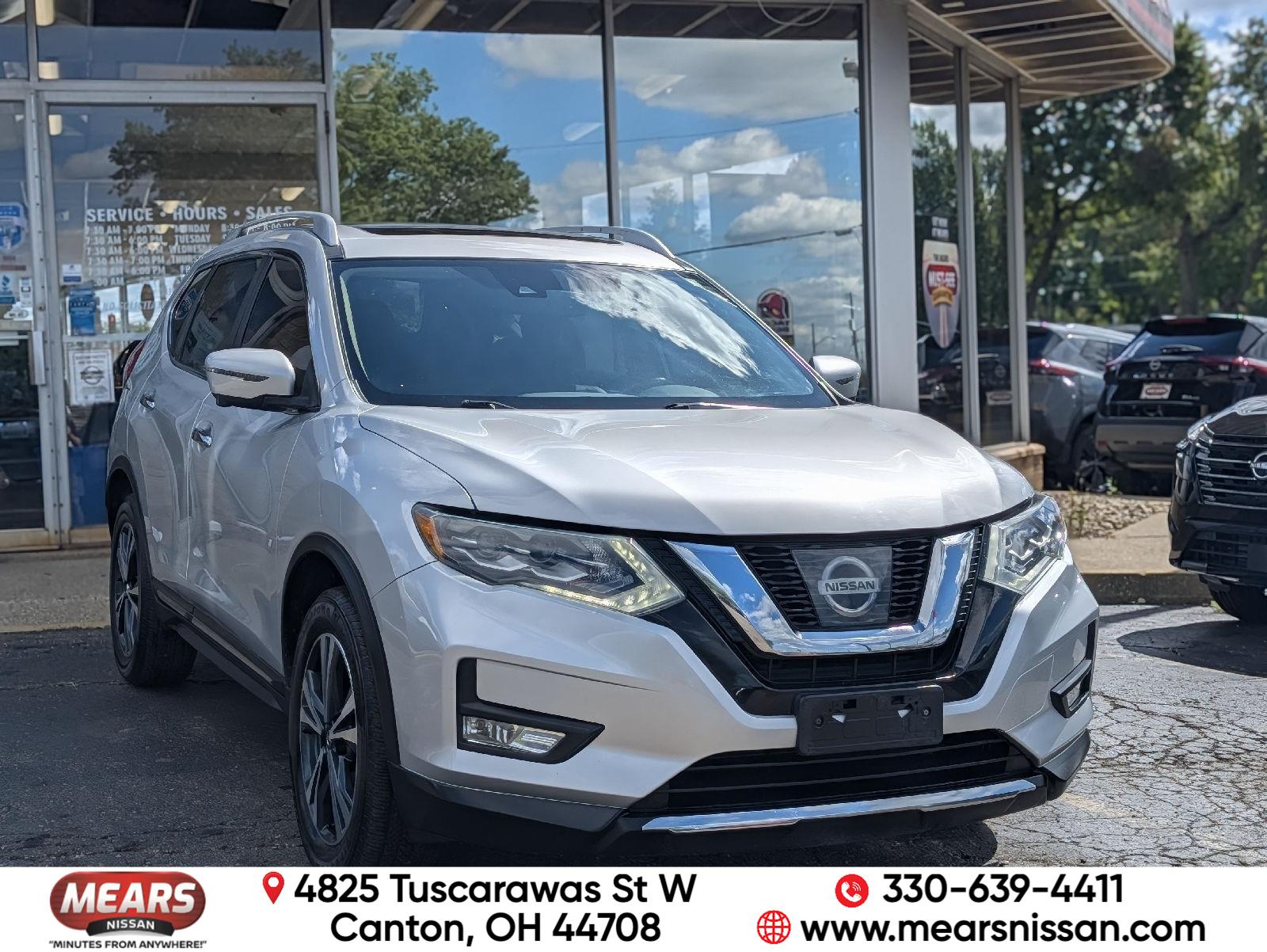 Brilliant Silver 2017 Nissan Rogue SUV / Crossover All-Wheel Drive Continuously Variable Transmission