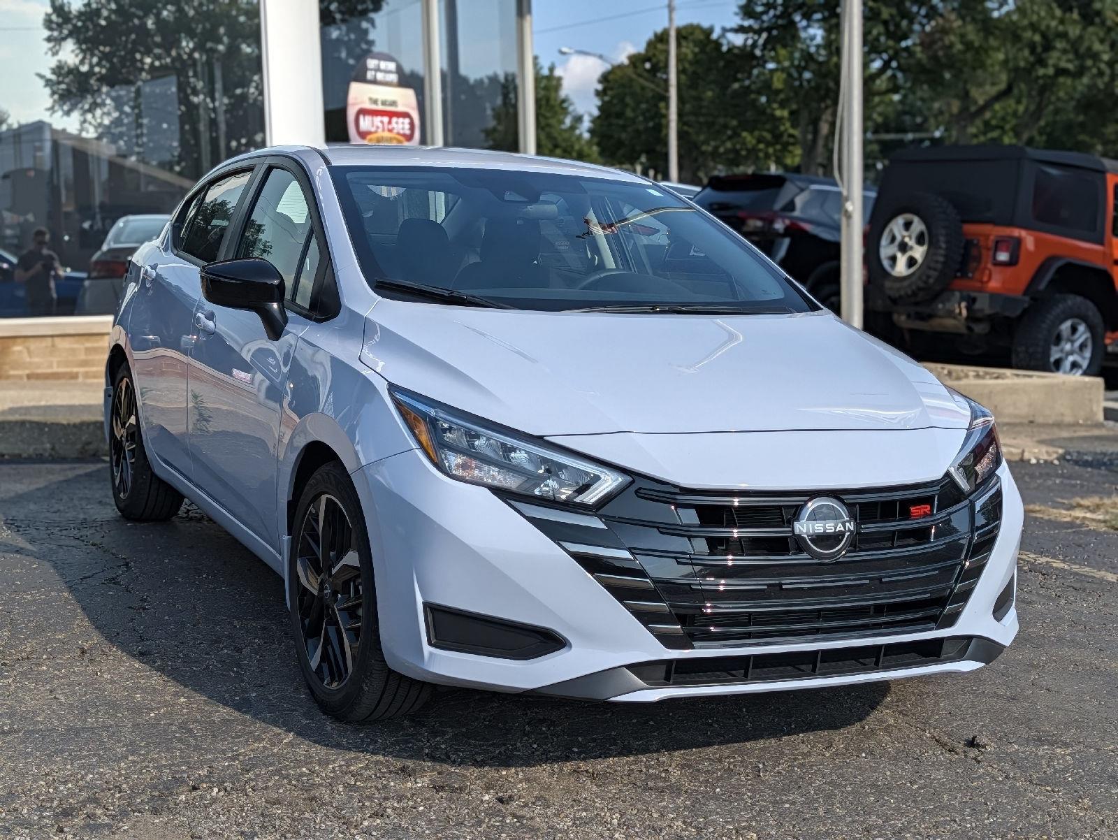 Gray Sky Pearl 2024 Nissan Versa Sedan Front-Wheel Drive Continuously Variable Transmission
