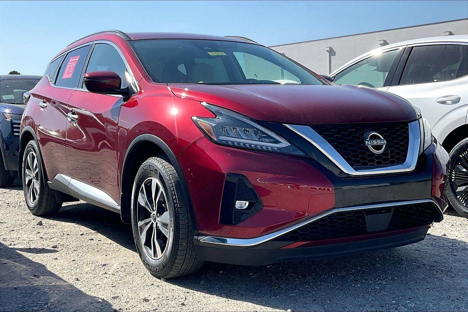 Red (Scarlet Ember Tintcoat) 2024 Nissan Murano SV FWD SUV / Crossover Front-Wheel Drive Continuously Variable Transmission