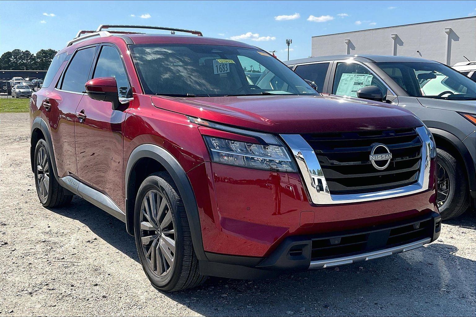 Red (Scarlet Ember Tintcoat) 2024 Nissan Pathfinder SL FWD SUV / Crossover Front-Wheel Drive Automatic