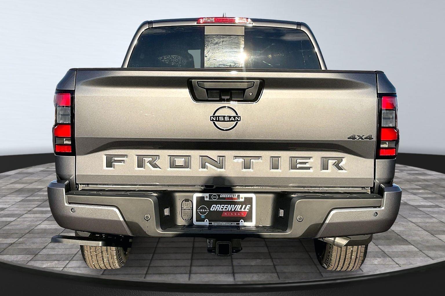 View vehicle photo 4