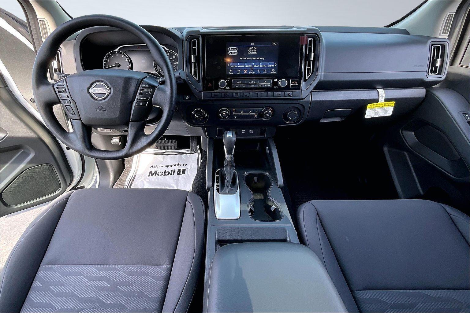 View vehicle photo 5