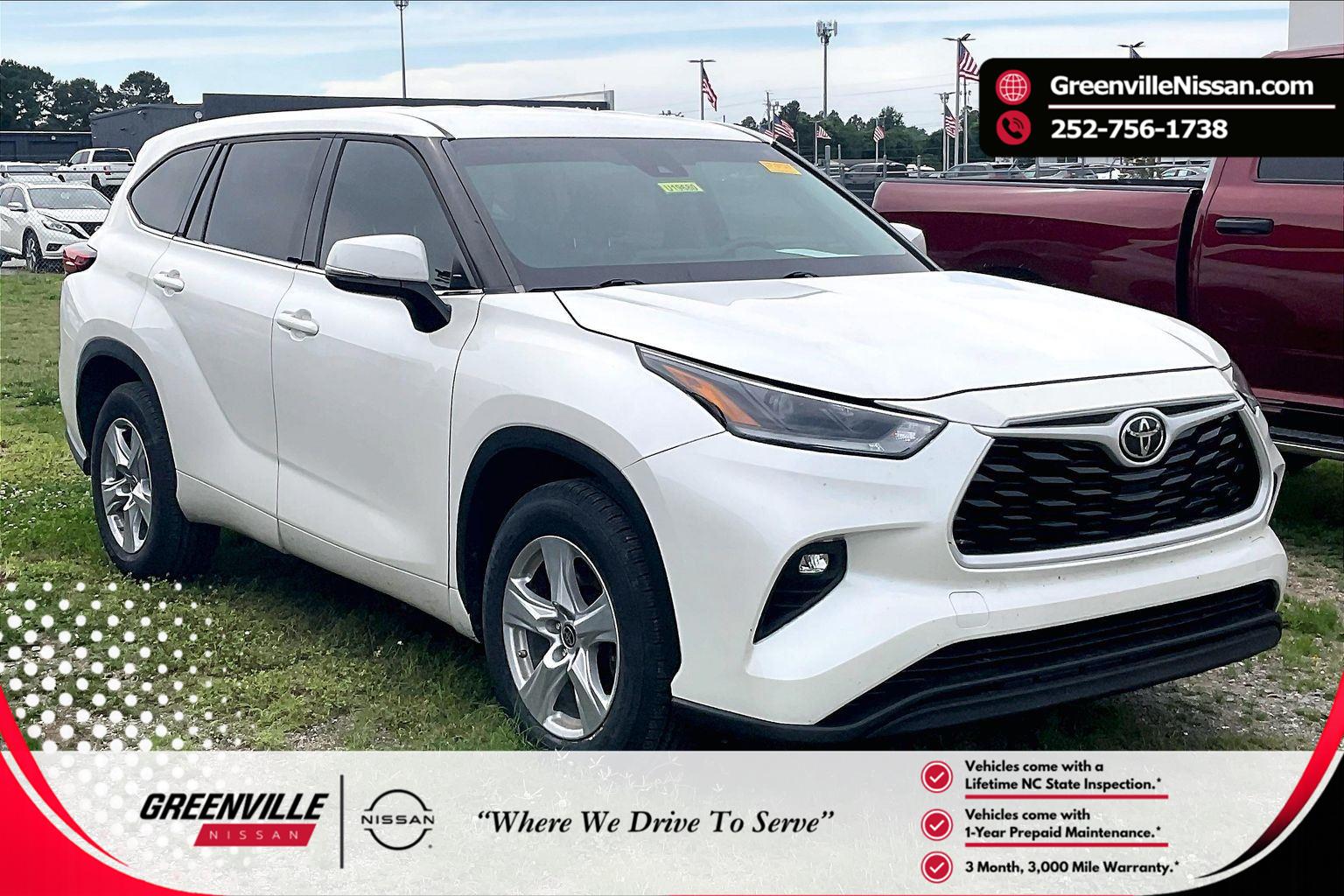 White (Blizzard Pearl) 2021 Toyota Highlander LE FWD SUV / Crossover Front-Wheel Drive Automatic