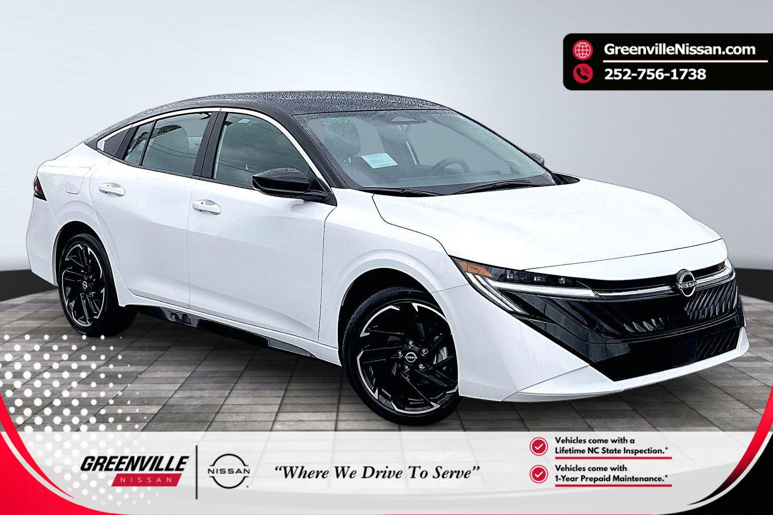 Aspen White Tricoat/Super Black 2026 Nissan Sentra Sedan Front-Wheel Drive Continuously Variable Transmission