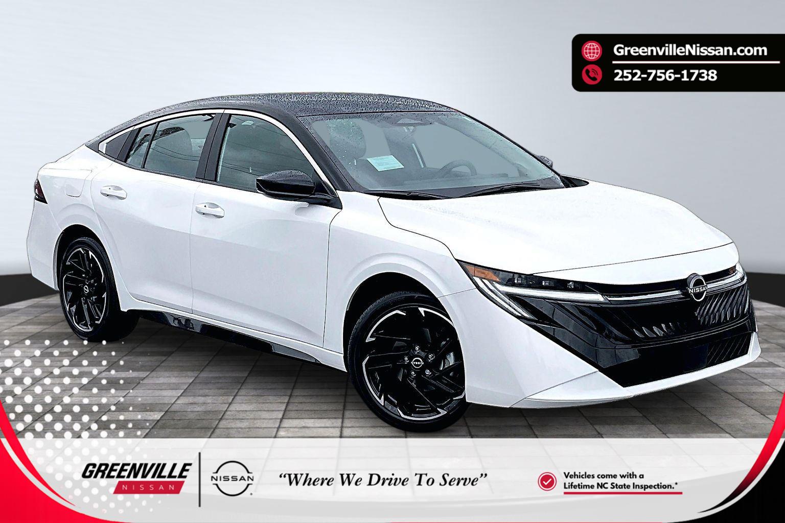 Aspen White Tricoat/Super Black 2026 Nissan Sentra Sedan Front-Wheel Drive Continuously Variable Transmission