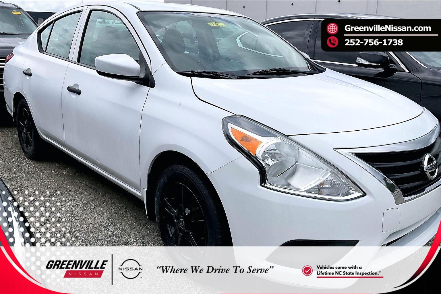 White (Fresh Powder) 2019 Nissan Versa Sedan Front-Wheel Drive Continuously Variable Transmission