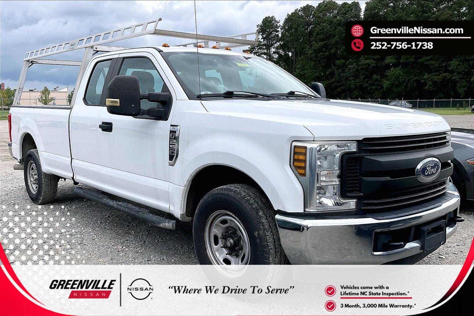 Oxford White 2019 Ford F-250 Super Duty Pickup Truck 4X2 6-Speed Automatic