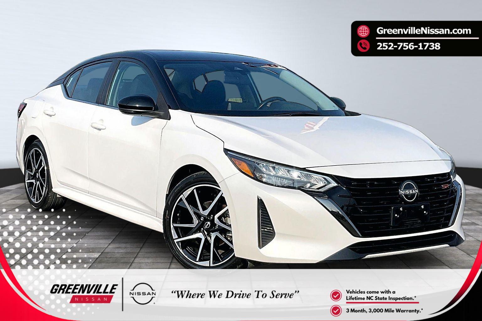 Aspen White Tricoat/Super Black 2024 Nissan Sentra Sedan Front-Wheel Drive Continuously Variable Transmission