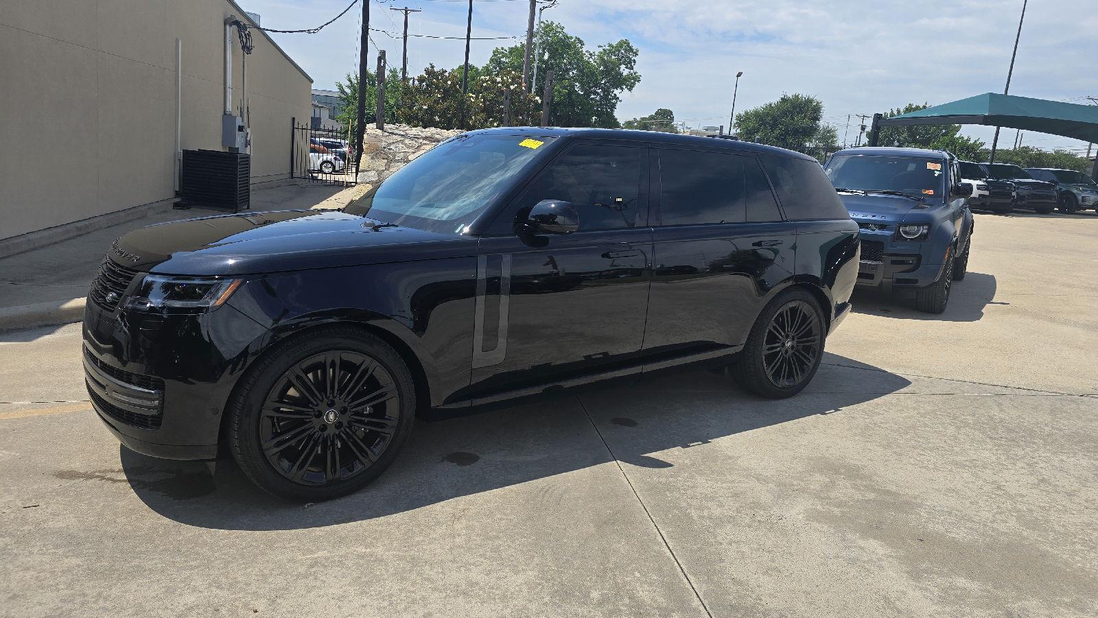 Santorini Black Metallic 2025 Land Rover Range Rover P530 SE LWB AWD SUV / Crossover All-Wheel Drive Automatic