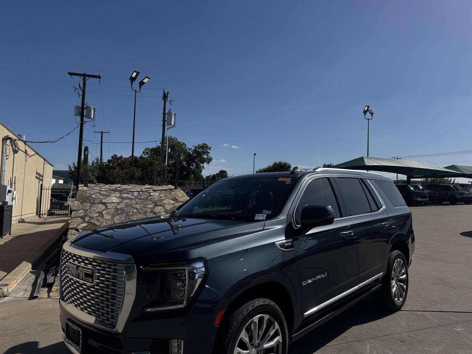 Gray (Dark Sky Metallic) 2021 GMC Yukon SUV / Crossover Four-Wheel Drive Automatic