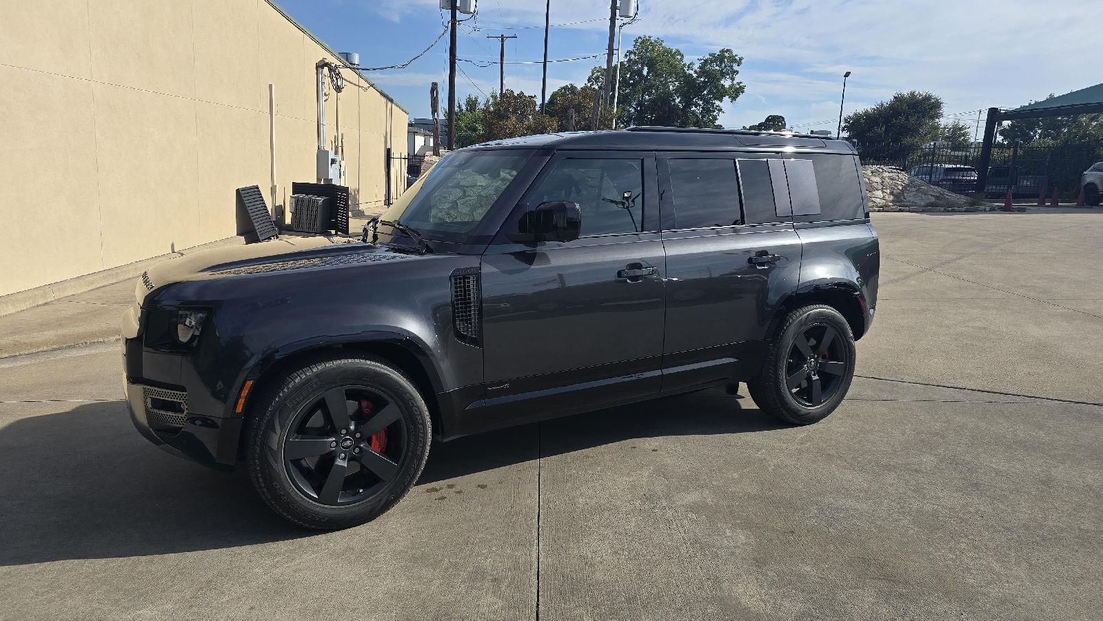 2025 Land Rover Defender 110 P400 X AWD