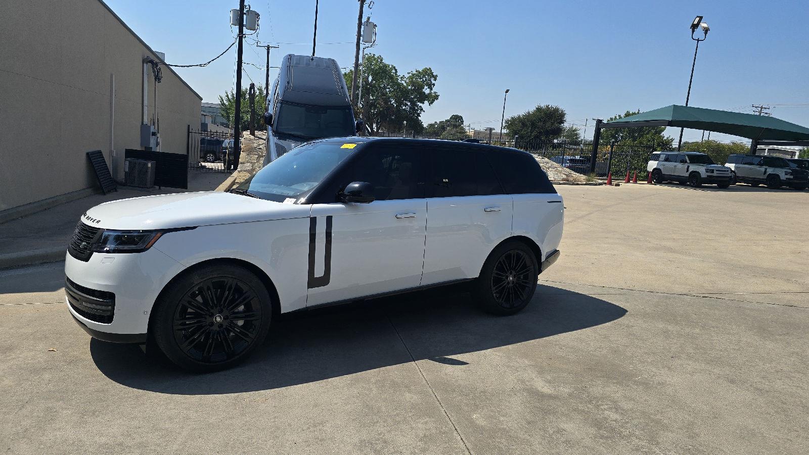 Fuji White 2024 Land Rover Range Rover SUV / Crossover All-Wheel Drive Automatic