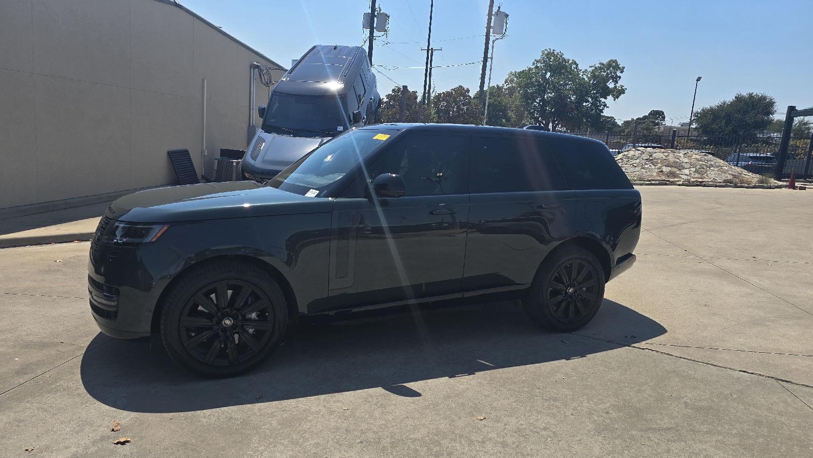 Belgravia Green Metallic 2025 Land Rover Range Rover SUV / Crossover All-Wheel Drive Automatic