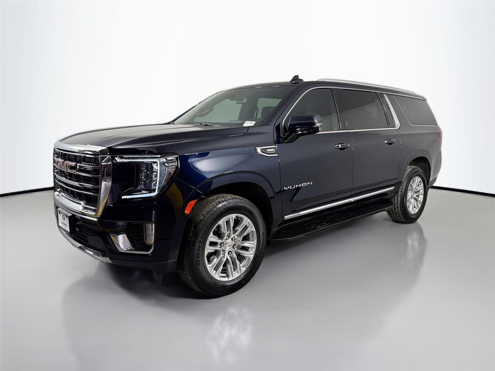 Midnight Blue Metallic 2021 GMC Yukon XL SLT RWD SUV / Crossover 4X2 Automatic