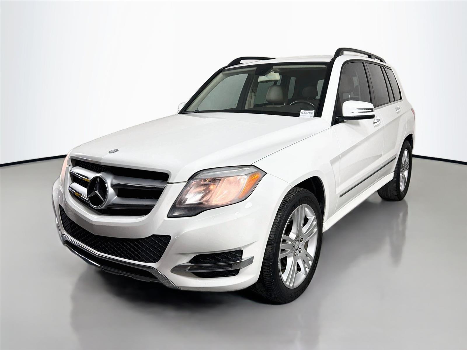 Polar White 2015 Mercedes-Benz GLK SUV / Crossover Rear-Wheel Drive